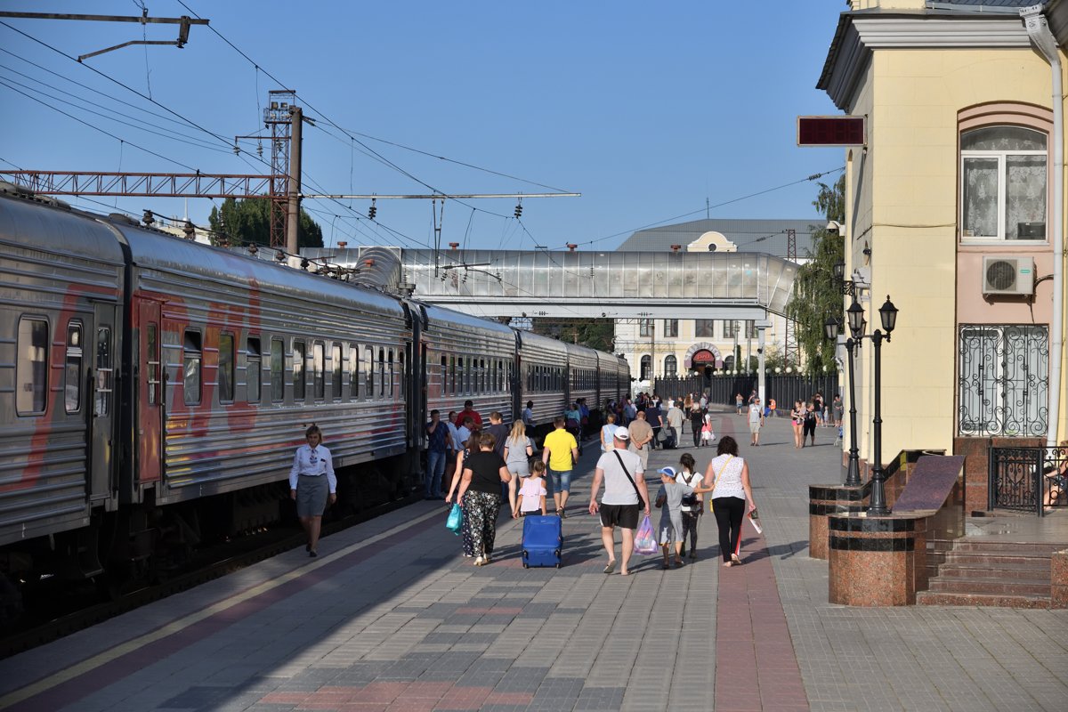 Обязательно ли брать страховку при покупке билета на самолет или поезд