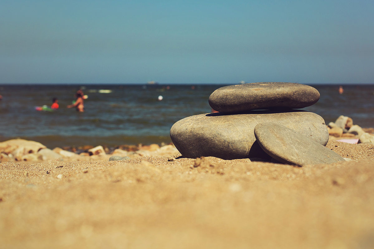 «Каменка» пляж камни