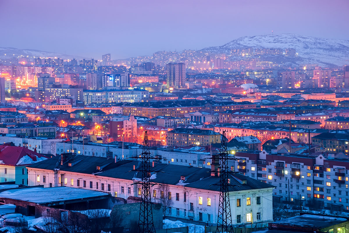 Murmansk city. Мурманск большой город. Мурманск центр города. Мурманск виды города.